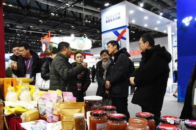 石楼县特色优质农副产品在第四届国际创新创业博览会大放异彩